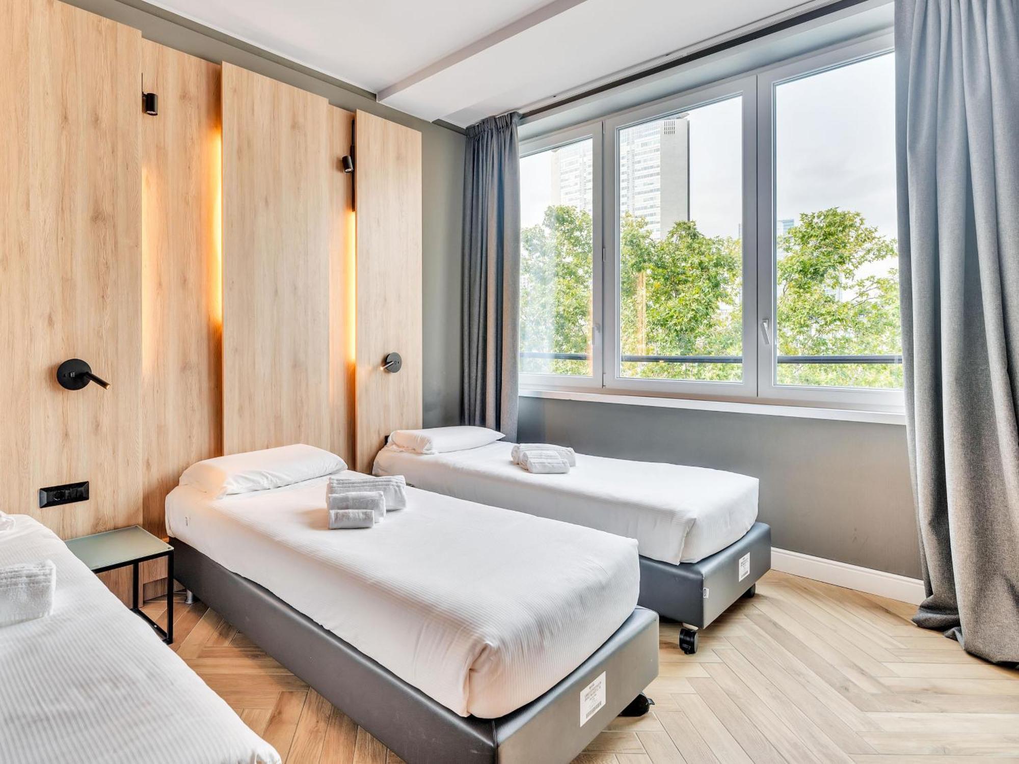 B&B Hotel Milano Aosta Exteriör bild